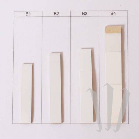 带有左手加固的优质皮革