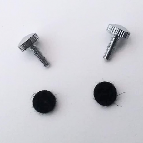 2つのグリッドネジ+2つの黒いフェルト