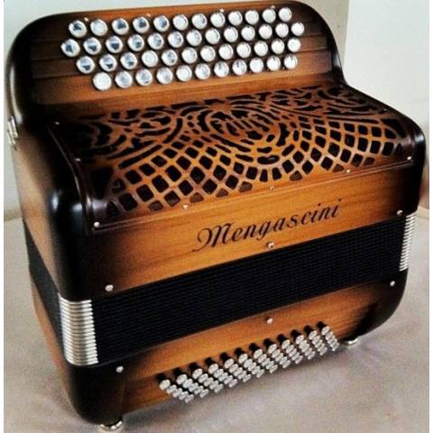 Mengascini Джуниор