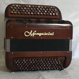 Mengascini F10 紧凑型