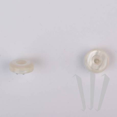 Пуговицы с отверстиями (15 мм)