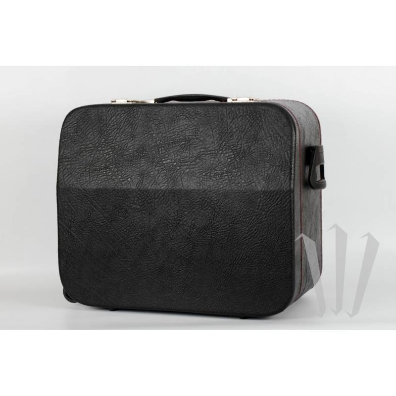 Accordion Hard Case with Wheels