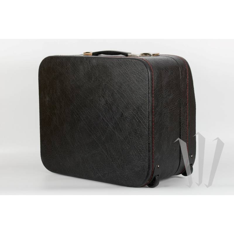 Accordion Hard Case with Wheels