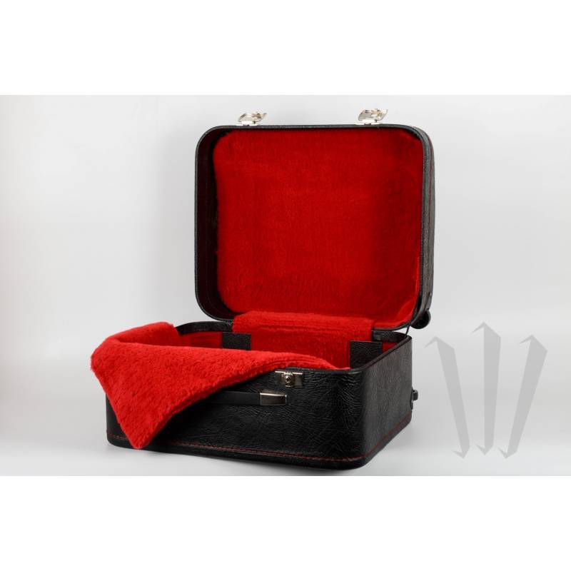 Accordion Hard Case with Wheels
