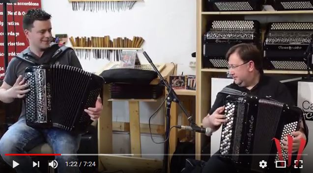 vidéos d'accordéon d'une démonstration cavagnolo avec Eric Bouvelle